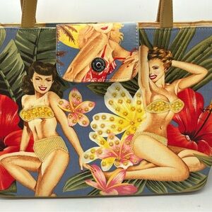 Beaded Hawaiian Tropical Girls Flowers Purse